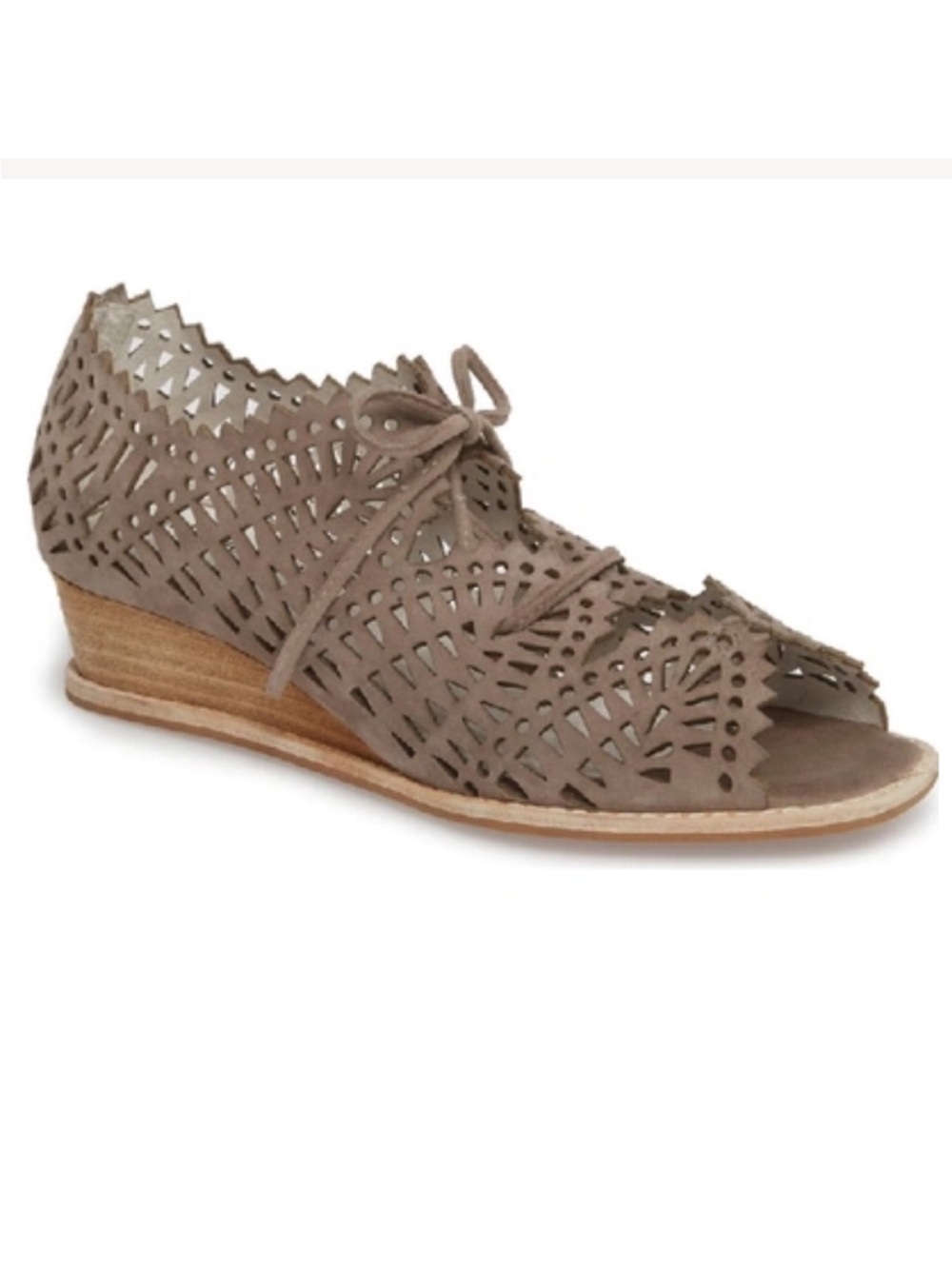 JEFFREY CAMPBELL
Espejo Taupe Suede Rodillo Sandal Lace-Up Low Wedge
Taupe Suede